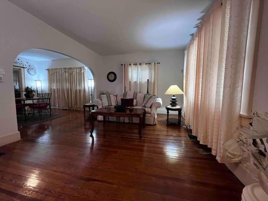 Comfortable 2-Bdrm Spacious Home With Wifi & Patio Indianapolis Dış mekan fotoğraf
