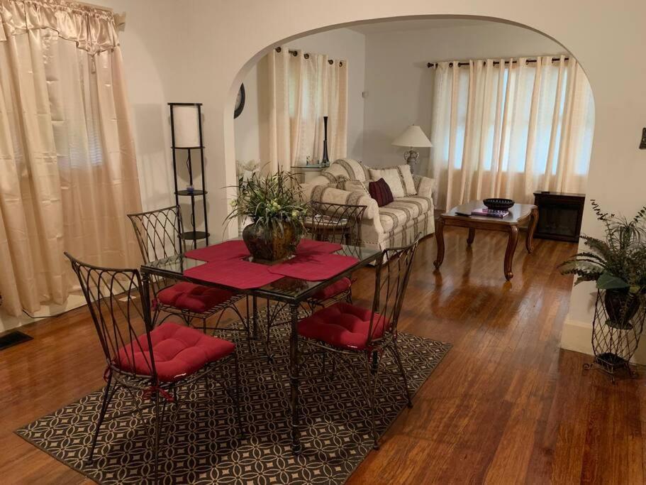 Comfortable 2-Bdrm Spacious Home With Wifi & Patio Indianapolis Dış mekan fotoğraf
