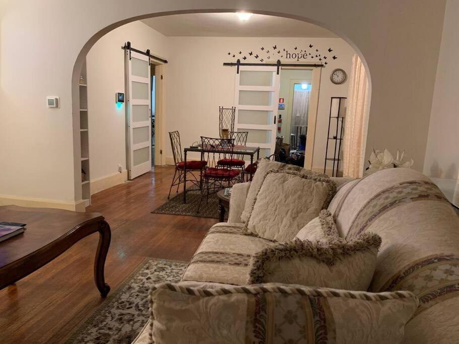 Comfortable 2-Bdrm Spacious Home With Wifi & Patio Indianapolis Dış mekan fotoğraf